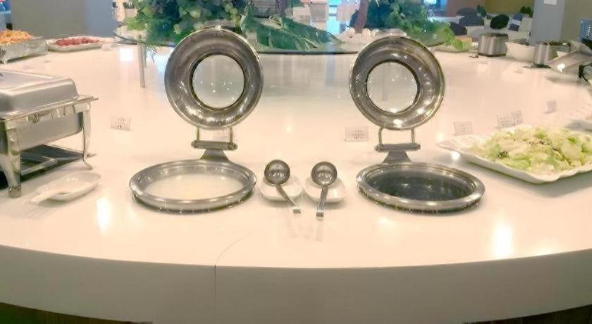 Benikea The Bliss Hotel Incheon Bagian luar foto