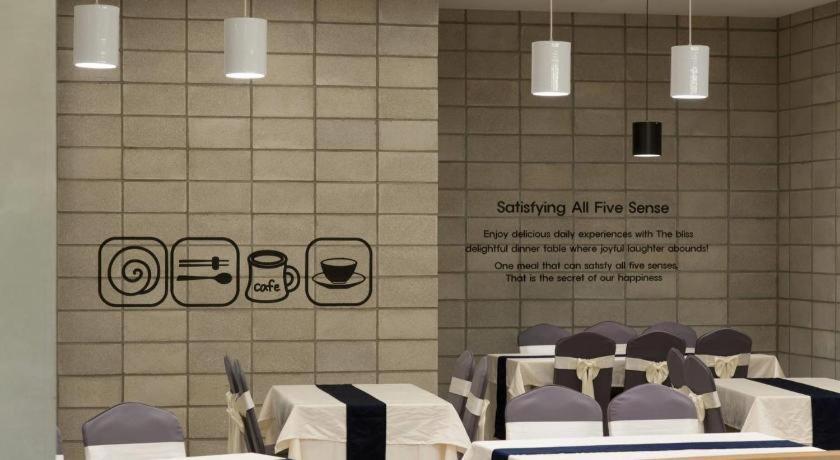 Benikea The Bliss Hotel Incheon Bagian luar foto