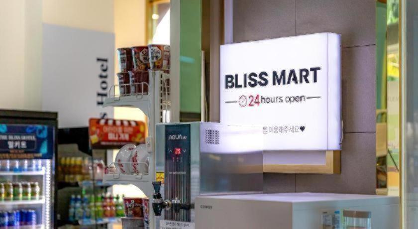 Benikea The Bliss Hotel Incheon Bagian luar foto