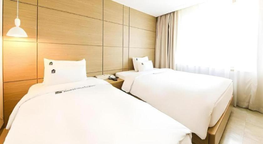 Benikea The Bliss Hotel Incheon Bagian luar foto