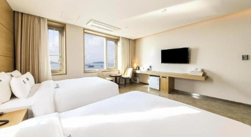 Benikea The Bliss Hotel Incheon Bagian luar foto