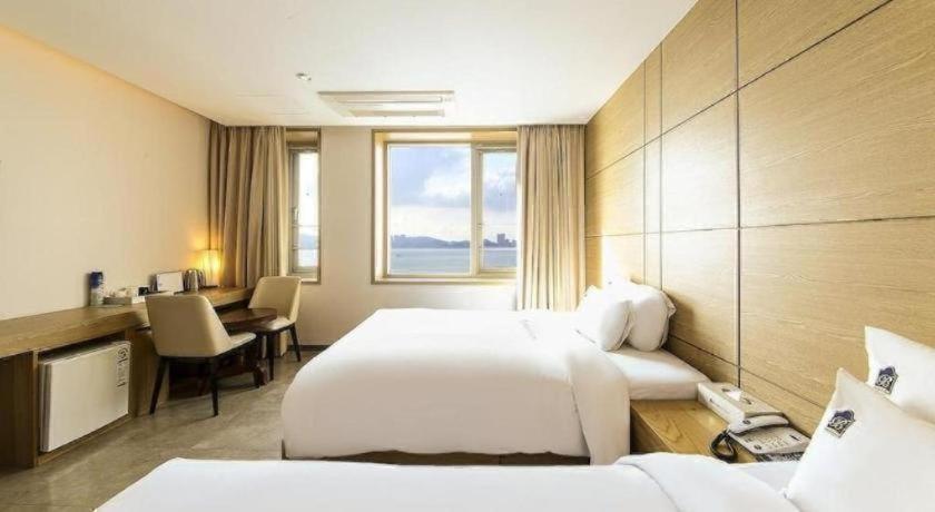 Benikea The Bliss Hotel Incheon Bagian luar foto
