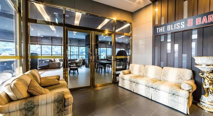 Benikea The Bliss Hotel Incheon Bagian luar foto