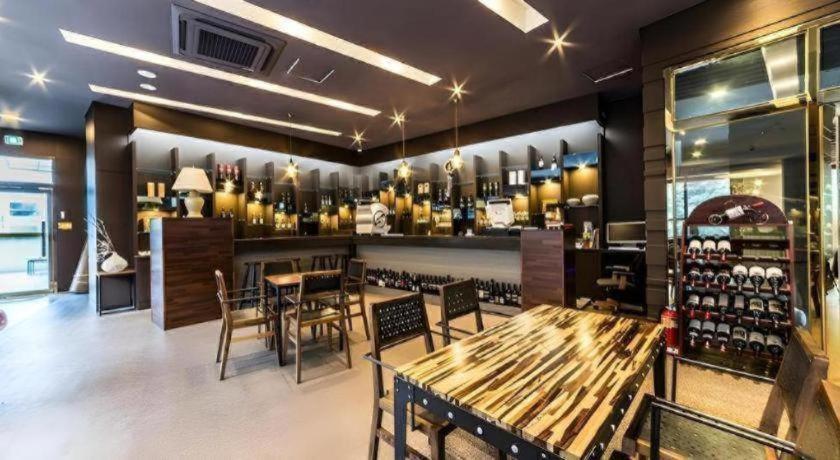 Benikea The Bliss Hotel Incheon Bagian luar foto