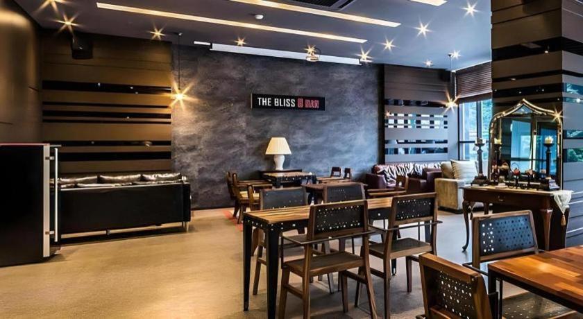 Benikea The Bliss Hotel Incheon Bagian luar foto