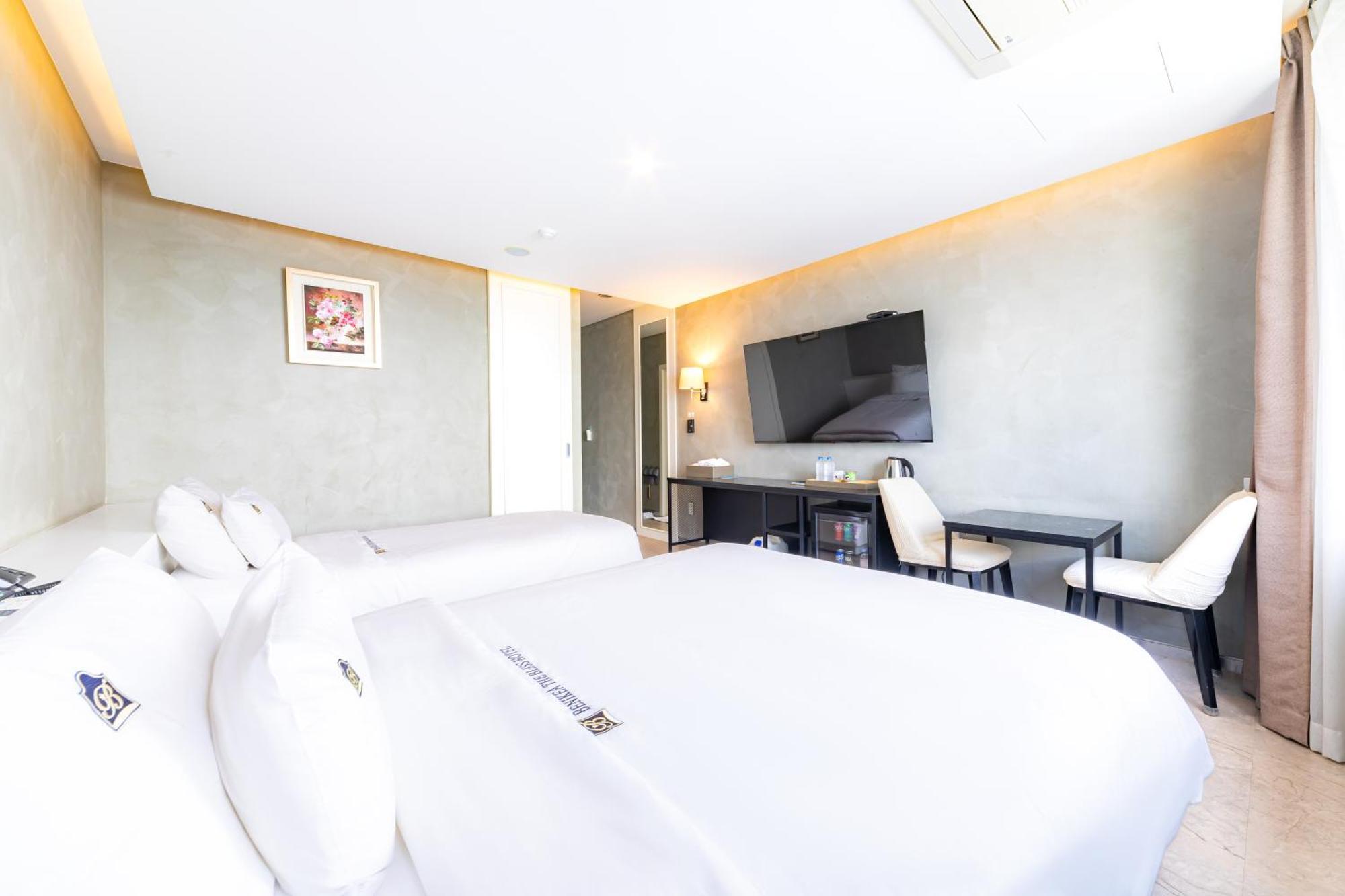 Benikea The Bliss Hotel Incheon Bagian luar foto
