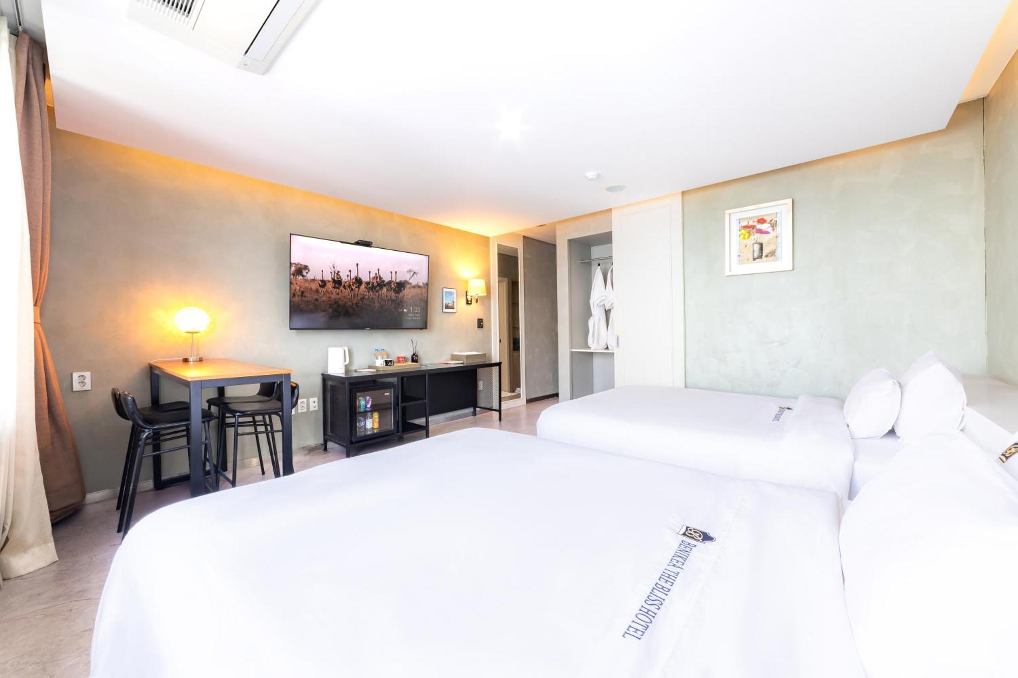 Benikea The Bliss Hotel Incheon Bagian luar foto